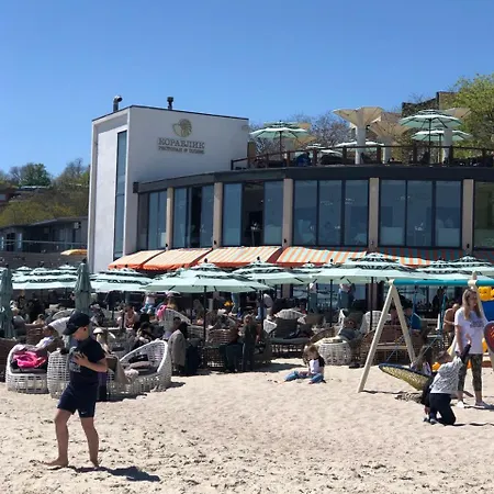 Одесса Апартаменты Калипсо У Моря 1 Линия Пляж Exterior photo